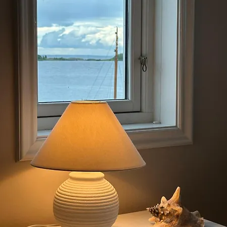 Ved Sjoen - Husvik, Tonsberg! * Tønsberg