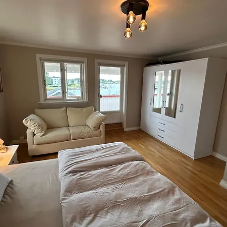 Ved Sjoen - Husvik, Tonsberg! Vila *