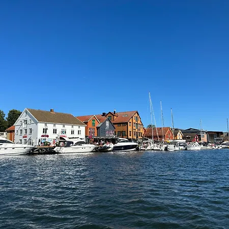 Ved Sjoen - Husvik, Tonsberg! Villa