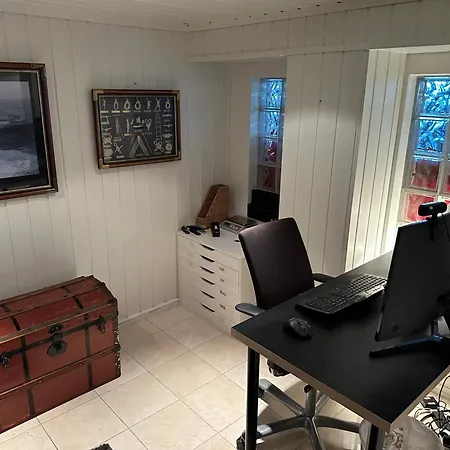 Ved Sjoen - Husvik, Tonsberg! *